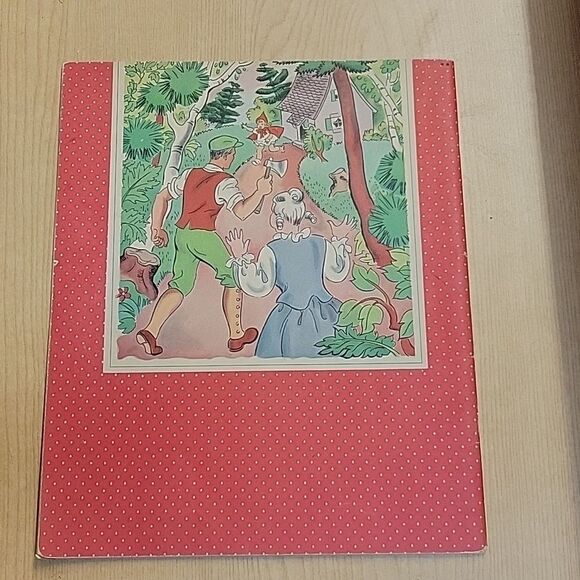 Peter Rabbit- Beatrix Potter Books And Arm Hugger Peter Rabbit pLush - Picture 3 of 12